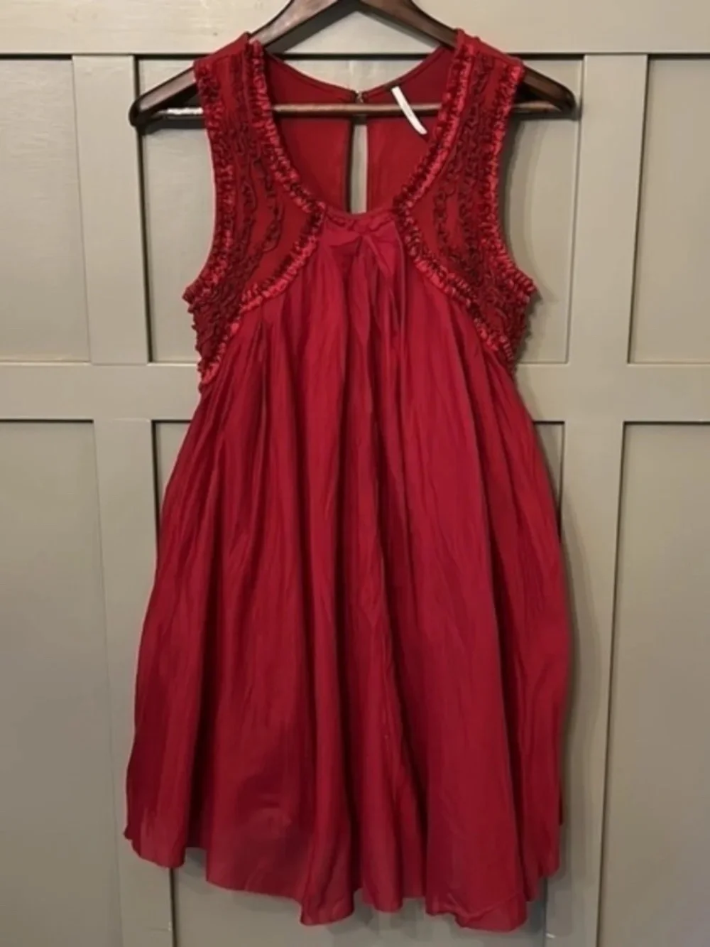 Free People Red Beaded Ruffle Dress Sleeveless Scoop Neck Keyhole Back Sz Small